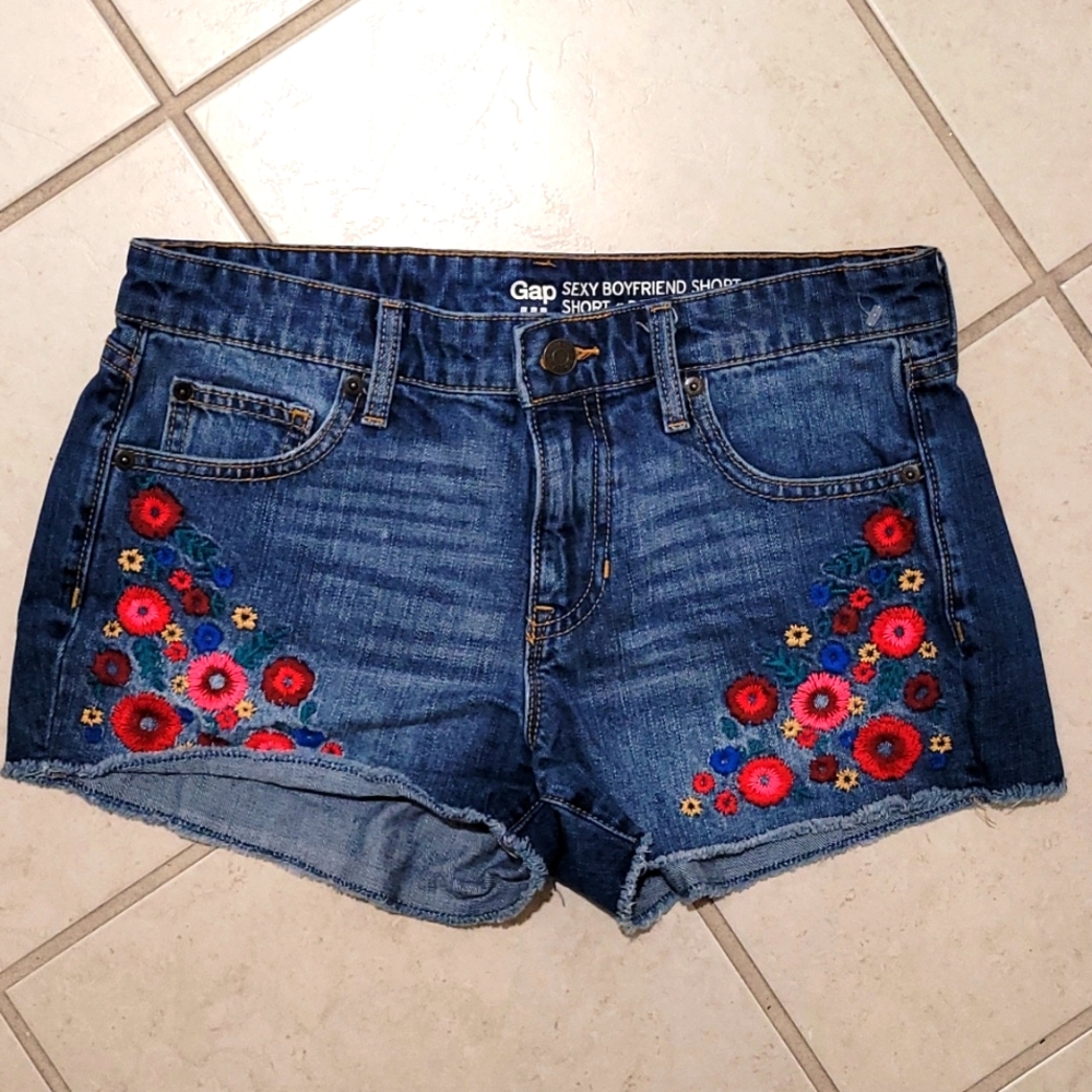 Gap sexy boyfriend shorts